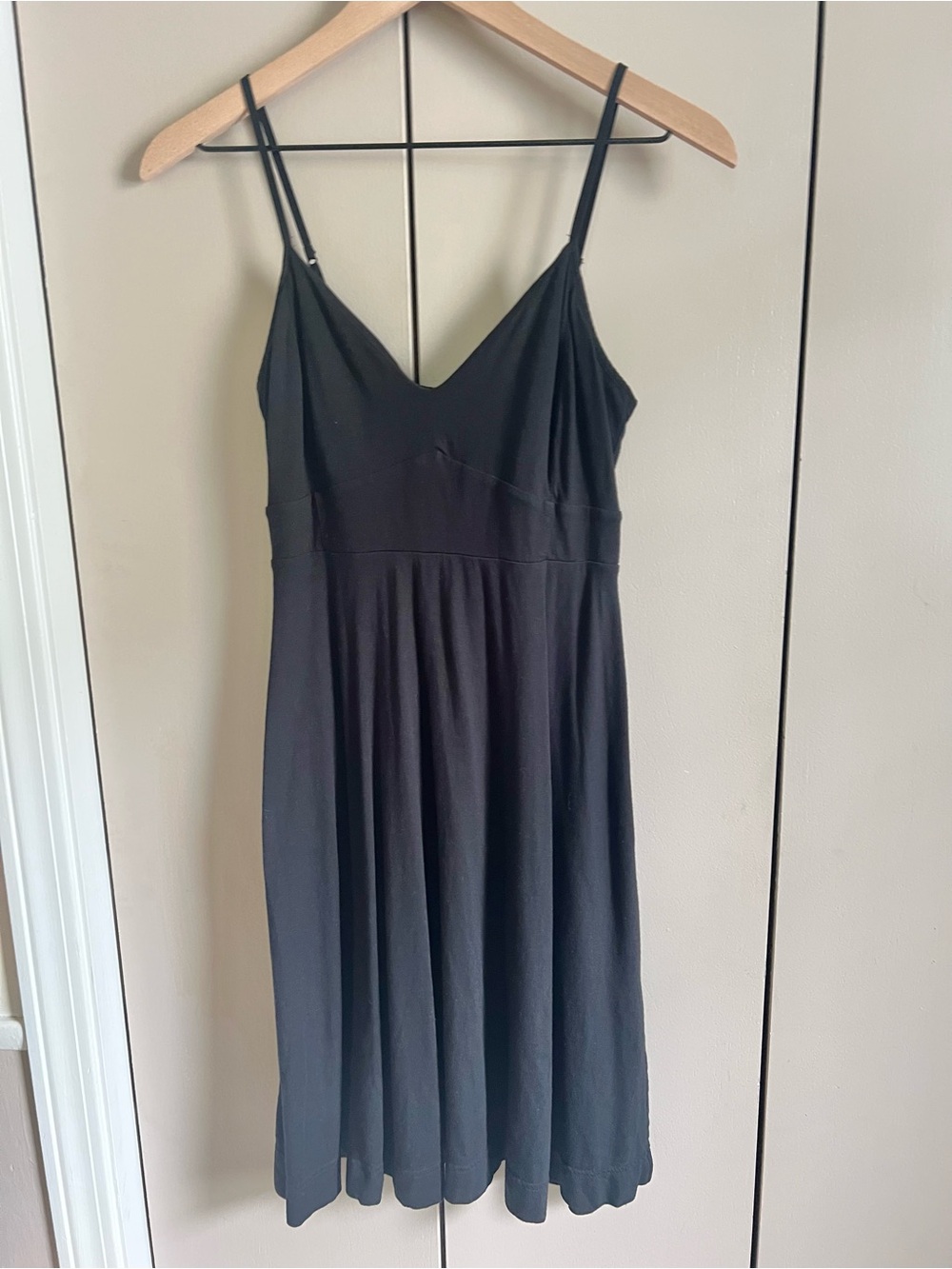 Express Black Spaghetti Strap V-Neck Dress